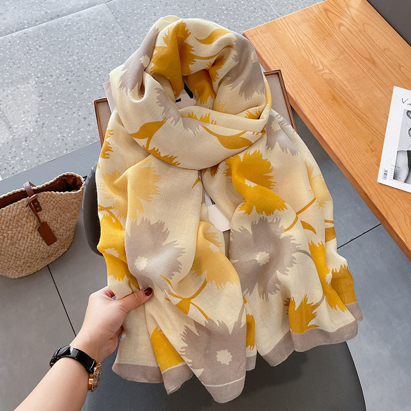 This is a new 2025 Korean-style versatile and warm autumn and winter cotton and linen scarf for women. It is a long shawl and can be paired with a thin silk scarf Specification image