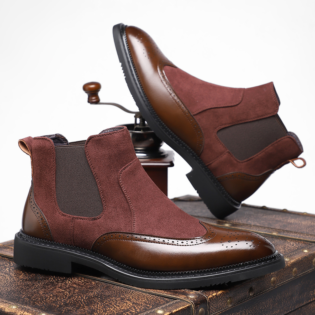 跨境男士尖头马丁靴休闲复古英伦风大码皮靴户外潮流时尚百搭皮靴