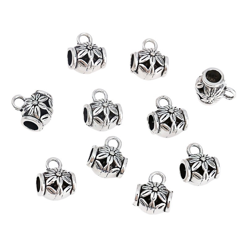 Straight-hole beaded silver alloy spacer beads, diy handcrafted bracelets, necklaces, pendants, accessories, spacer pieces, accessories wholesale Application Scenario