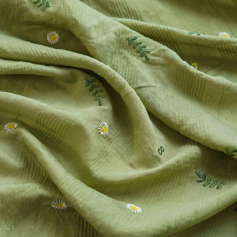 Fresh and soft shirt, spring and summer embroidered dress fabric, small Daisy character mother skin small halter decorative fabric Specification image