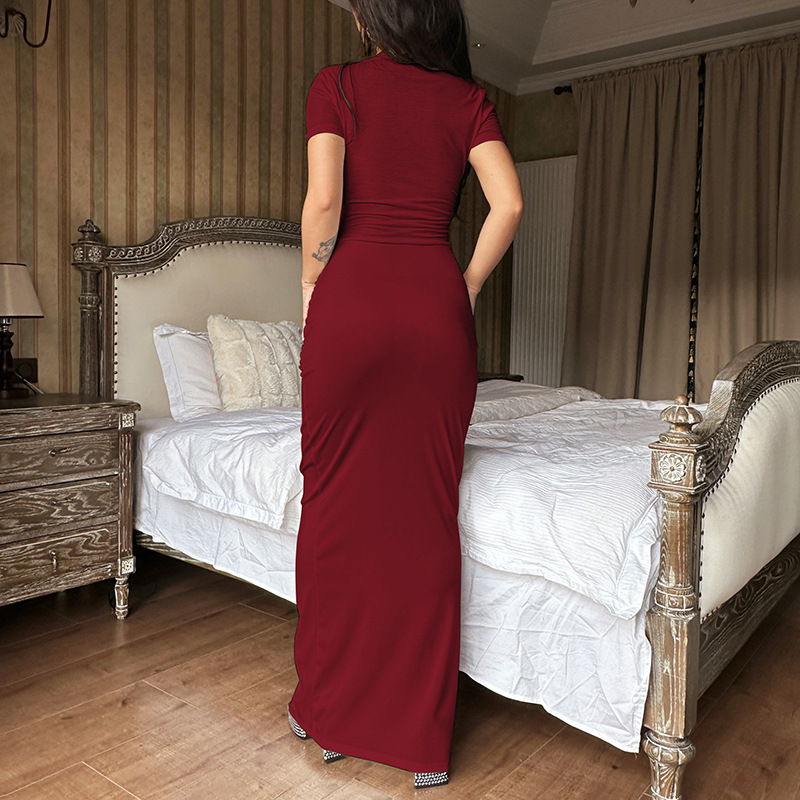2026 Summer new women's clothing sexy deep V short-sleeved solid color spicy girl style pleated long dress, one-piece consignment Specification image
