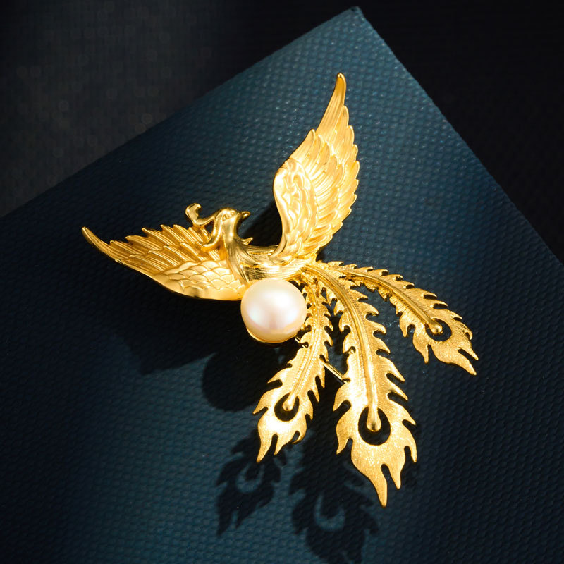 High-end Chinese-style golden Phoenix brooch, copper alloy, real gold electroplated and brushed, delicate freshwater pearl brooch for women