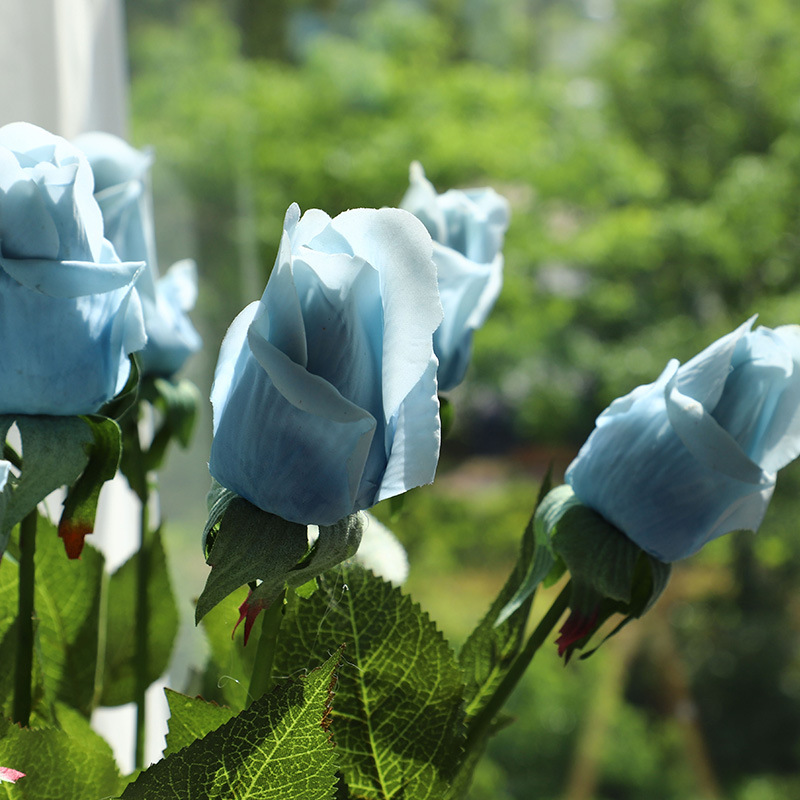 玫瑰手感保湿花苞仿真花家居装饰婚庆手捧花假花跨境批发高仿真细节图
