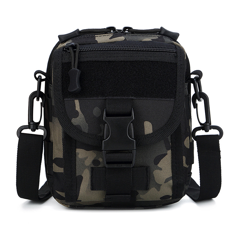 Apron mobile phone bag, men's single-shoulder crossbody bag, camouflage tactical waist bag, multi-purpose outdoor sports small crossbody bag Application Scenario