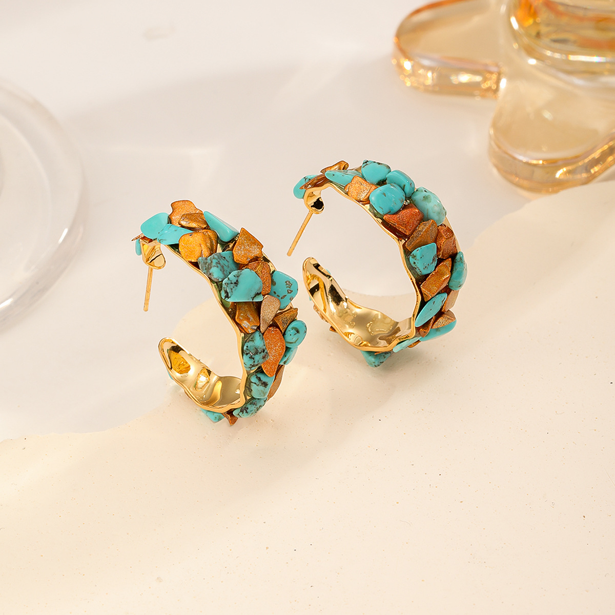 娜莎跨境文艺复古风彩色碎石碎贝镶嵌圆圈耳环女夸张耳圈轻奢耳饰细节图