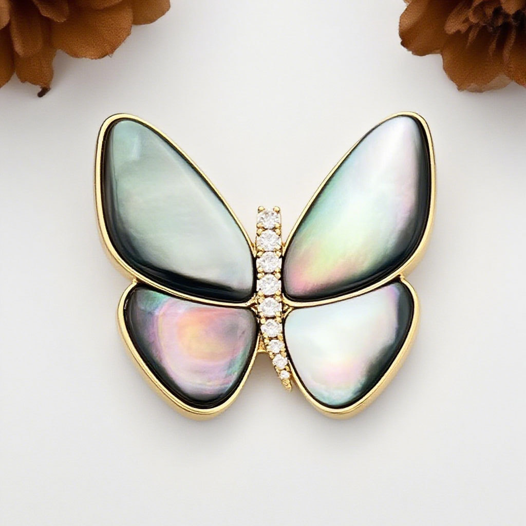 A light luxury and high-end natural mother-of-pearl butterfly magnetic brooch, exquisitely micro-inlaid zircon strong magnetic clasp, a best-selling clothing accessory Application Scenario