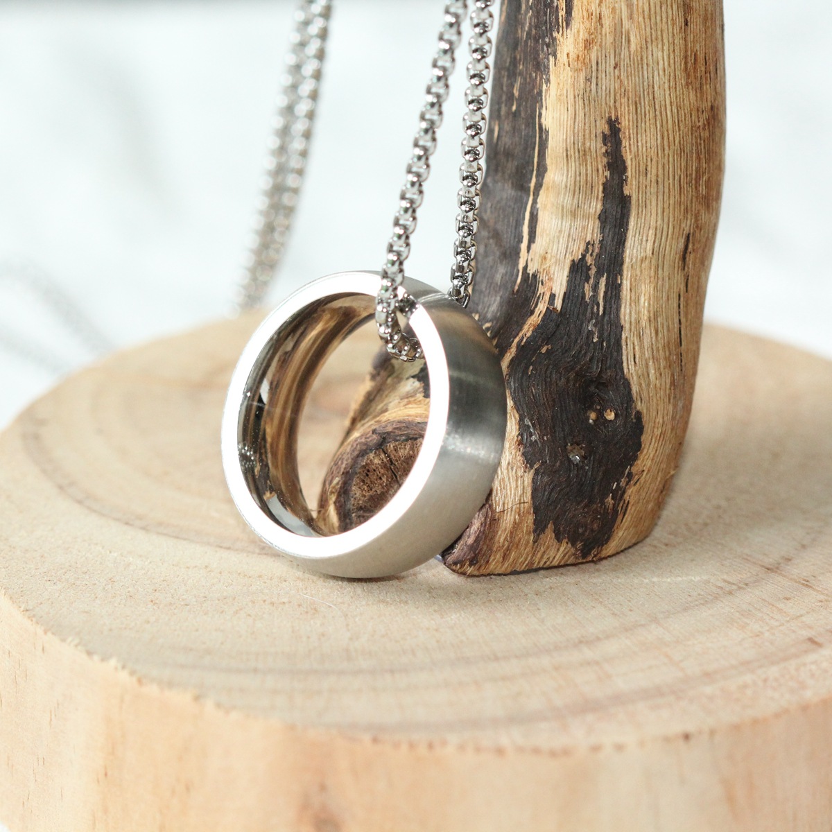 Aliexpress Shein Classic versatile sweater chain, pearl chain, plain ring pendant, a must-have stainless steel necklace for trendy men details Picture