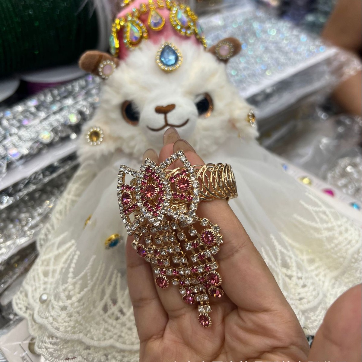 新疆旅游纪念品小绵羊玩偶公仔配饰手镯挂件钥匙扣咩咩羊配件批发
