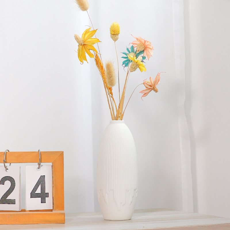 2026 Modern and simple ceramic vase, creative home decoration, unfired white flower arrangement, striped flower vases, desktop business gifts Specification image