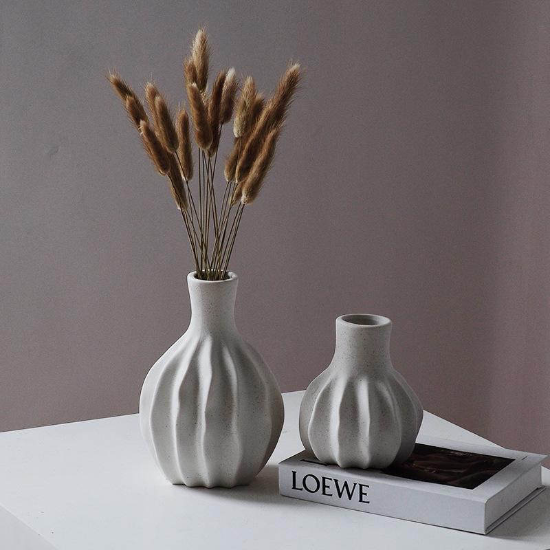 酒瓶/洗衣液分装瓶/瓶子洗发水/酒坛白底实物图