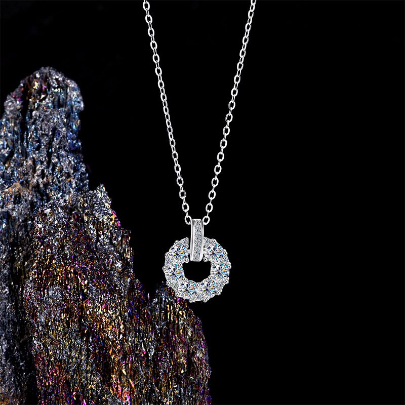 Baojia Full Diamond Small round Brand necklace for Women, simple and versatile collarbone chain jewelry manufacturer, in stock S925 sterling silver moissanite Specification image