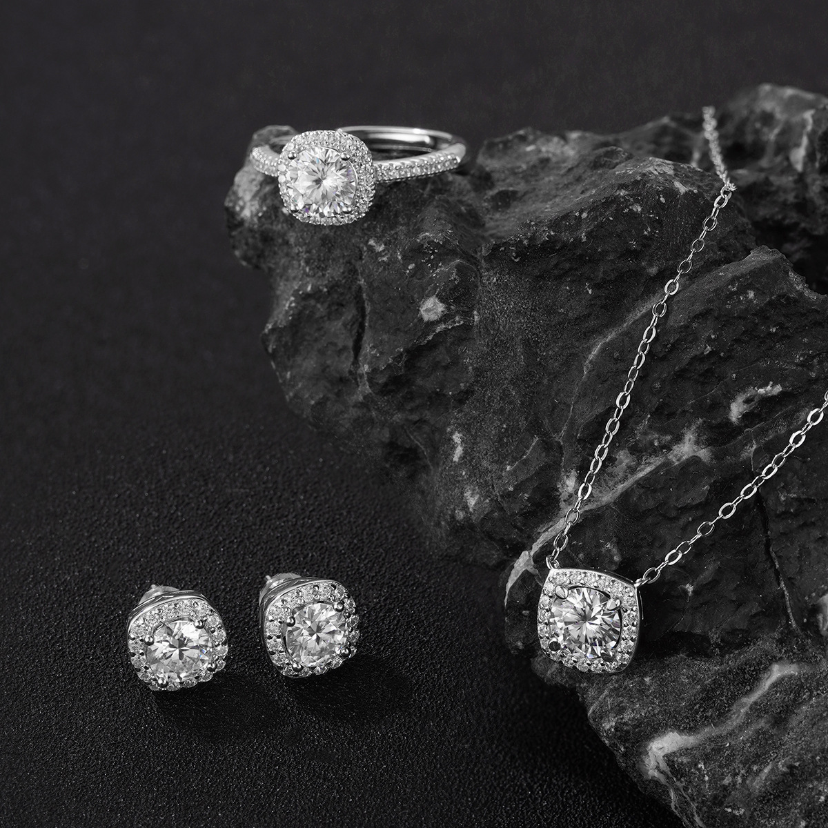 小方糖一克拉莫桑钻轻奢套装 S925纯银三件套高级感源头工厂批发