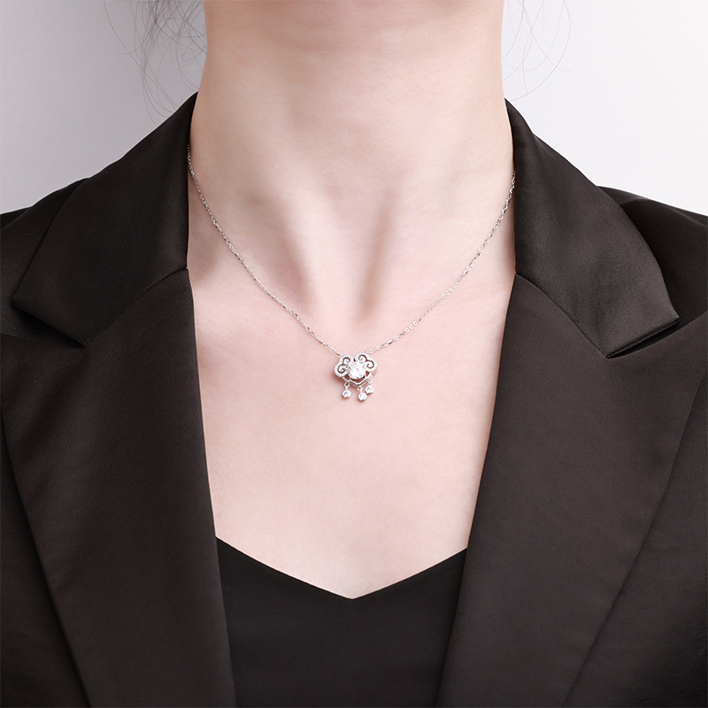s925 sterling silver peace Lock necklace, 1-carat moissanite pendant collarbone chain accessory, from the original manufacturer