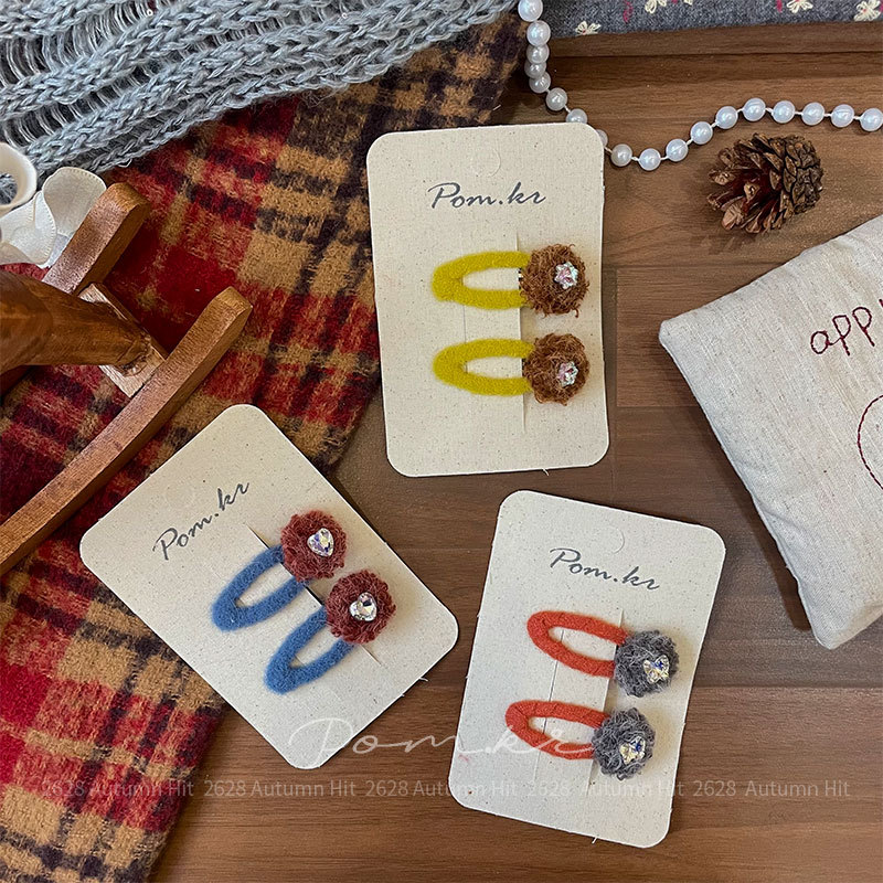 New Korean-style autumn and winter plush star hair clips, handcrafted children's matching set, sweet side fringed bangs clips, Bye clips, Pom.kr plush diamond jewelry hair clips, multi-color series, small, cute and exquisite daily headwear for girls Application Scenario
