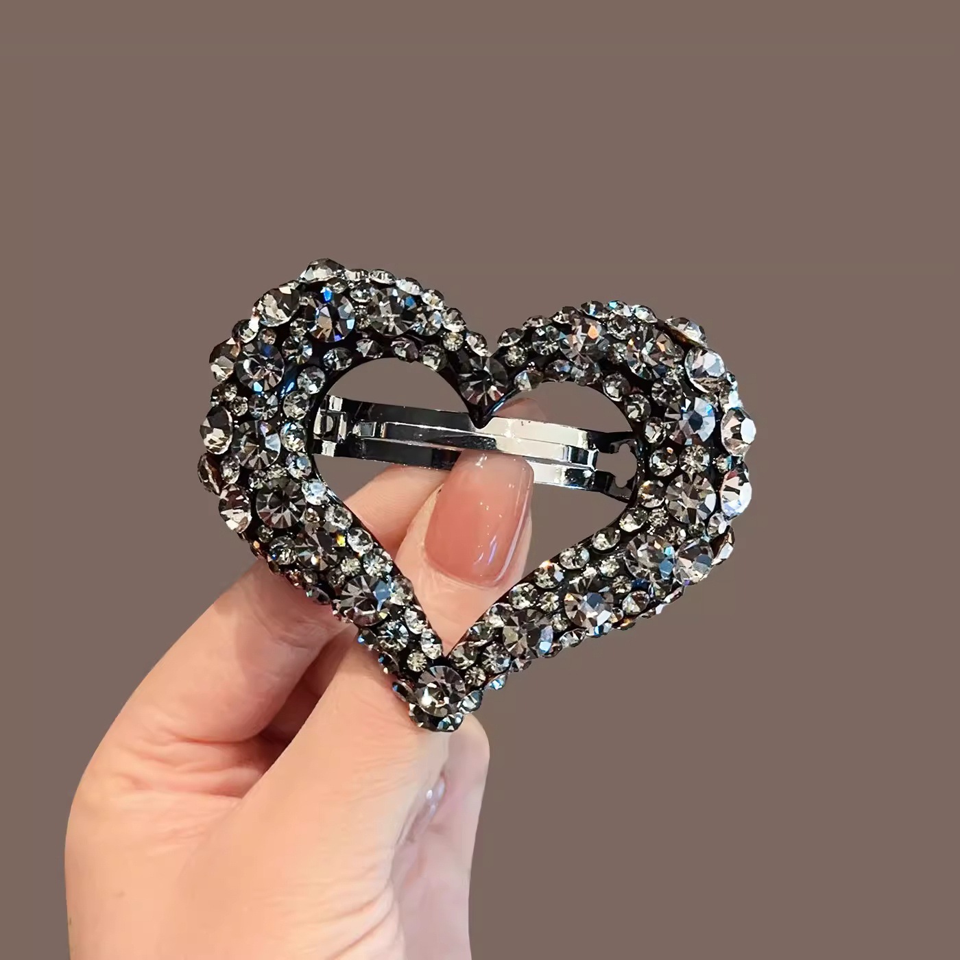 发夹/抓夹/发卡/头饰水钻/头饰产品图