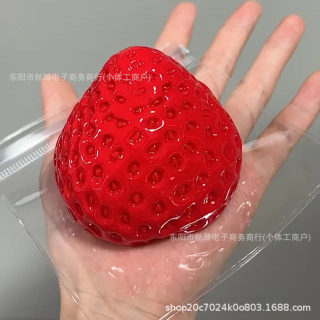 Wholesale of popular solid strawberry toys with a large snow top on Xiaohongshu, which are soft and musky and have a silicone-like feel to relieve stress and release