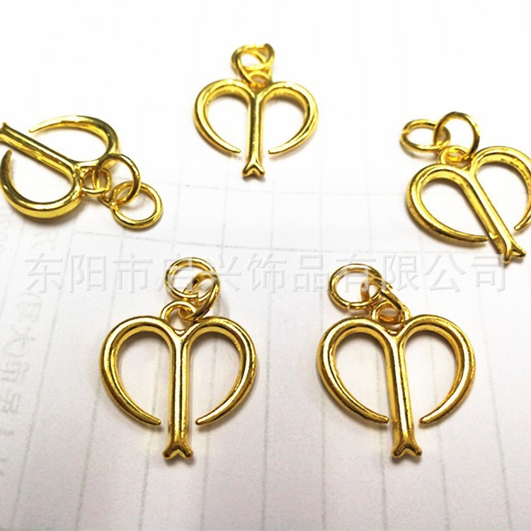 DLY Alloy jewelry accessories, scarves, bags, accessories, golden small accessories details Picture