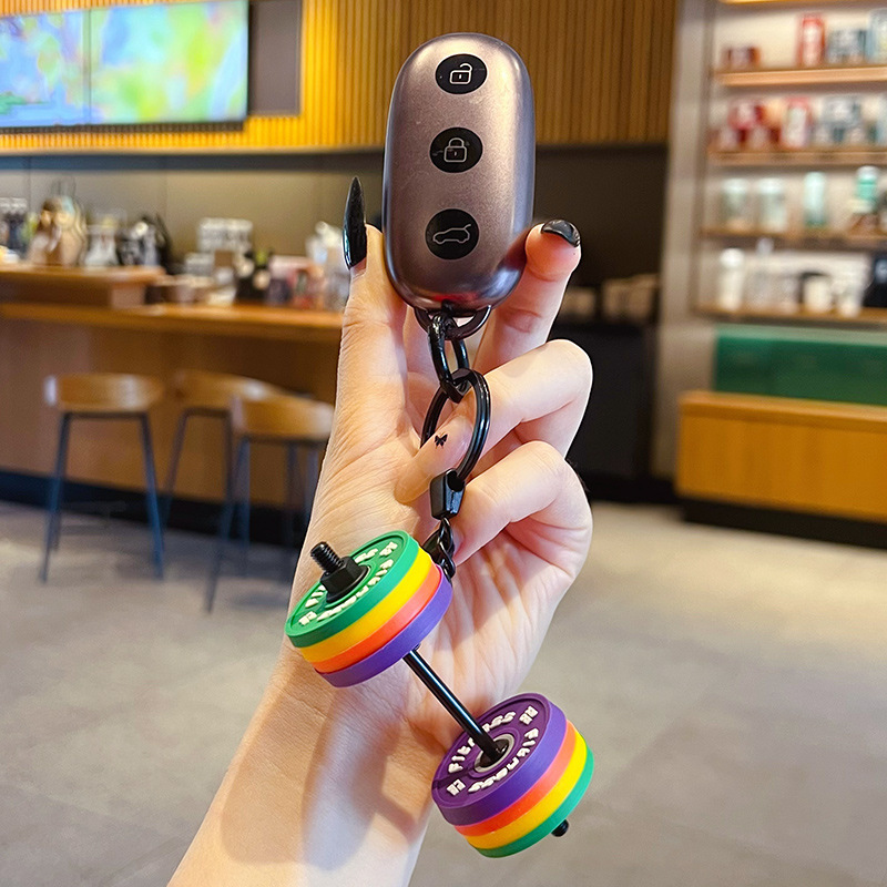 创意迷你健身杠铃钥匙扣挂件情侣运动模型汽车包包钥匙链挂饰礼品产品图