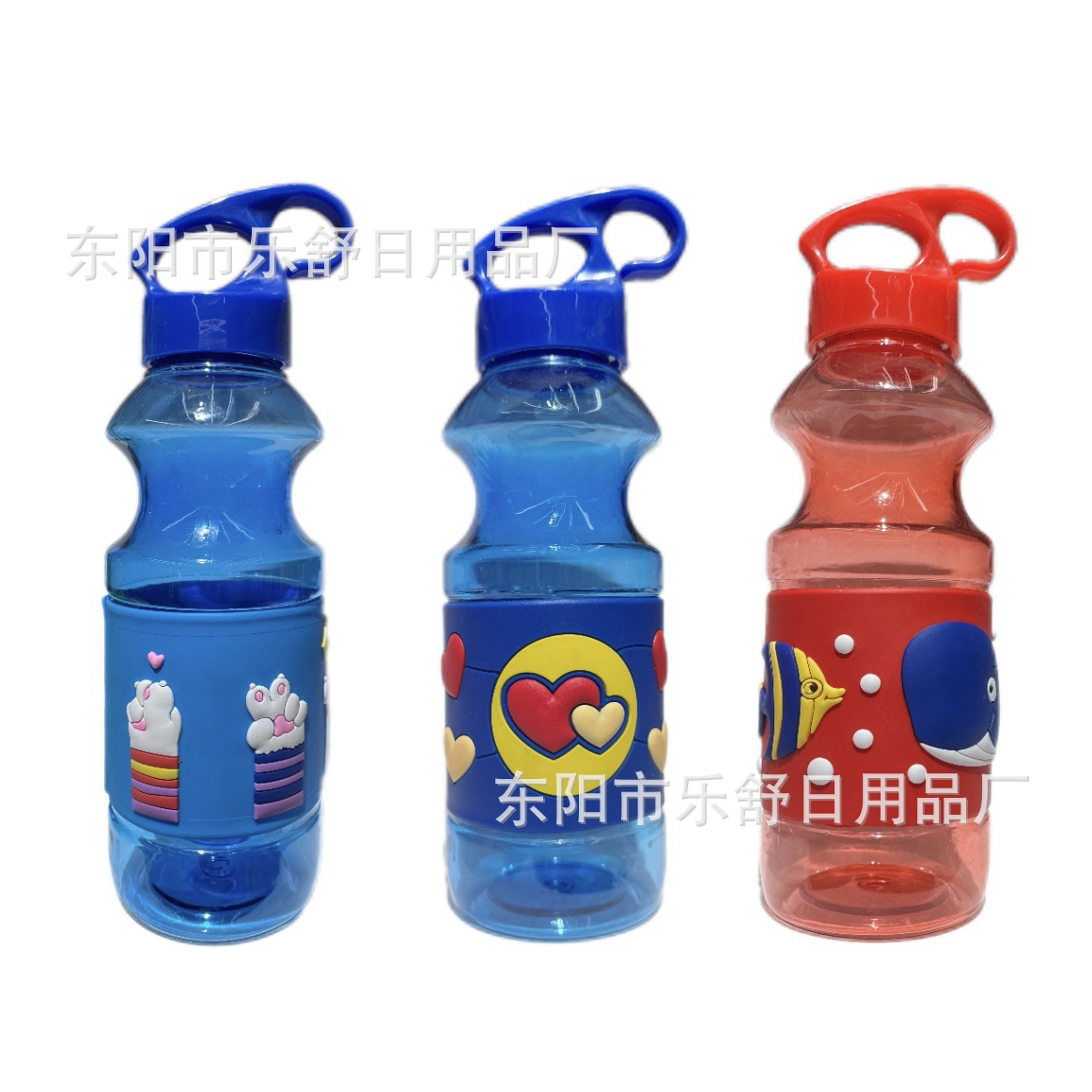 厂家时尚可爱pvc软胶塑料杯带杯套隔热儿童水壶户外运用水壶提手