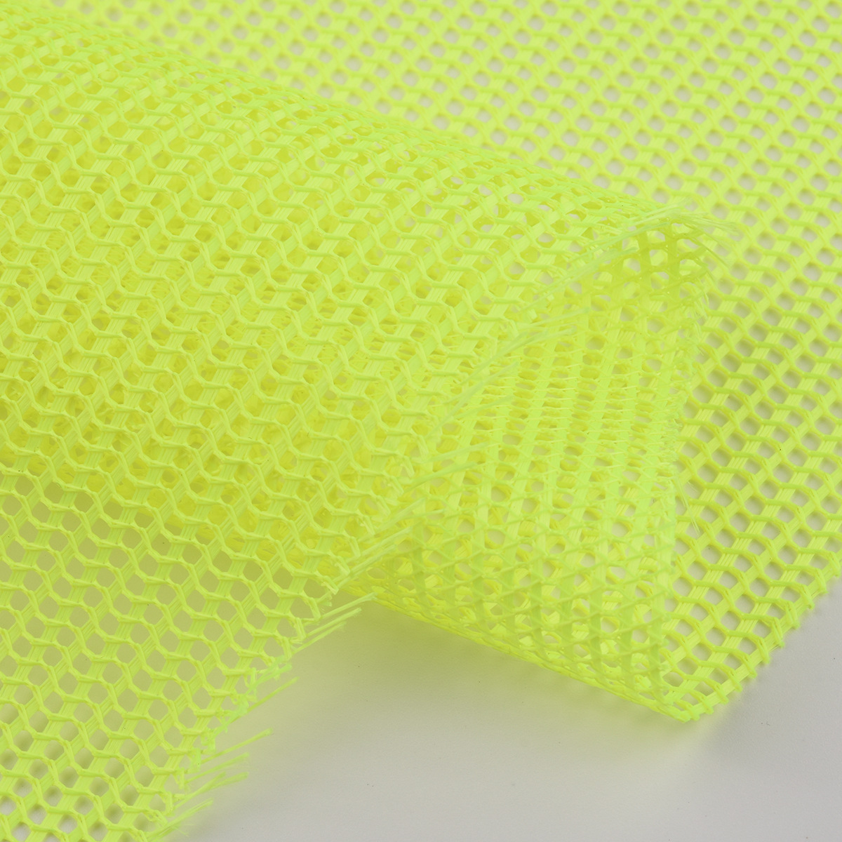 Wholesale of 012-6 polyester thickened cap mesh fabric for luggage, shoes, handbags, baseball caps and breathable mesh fabric Specification image