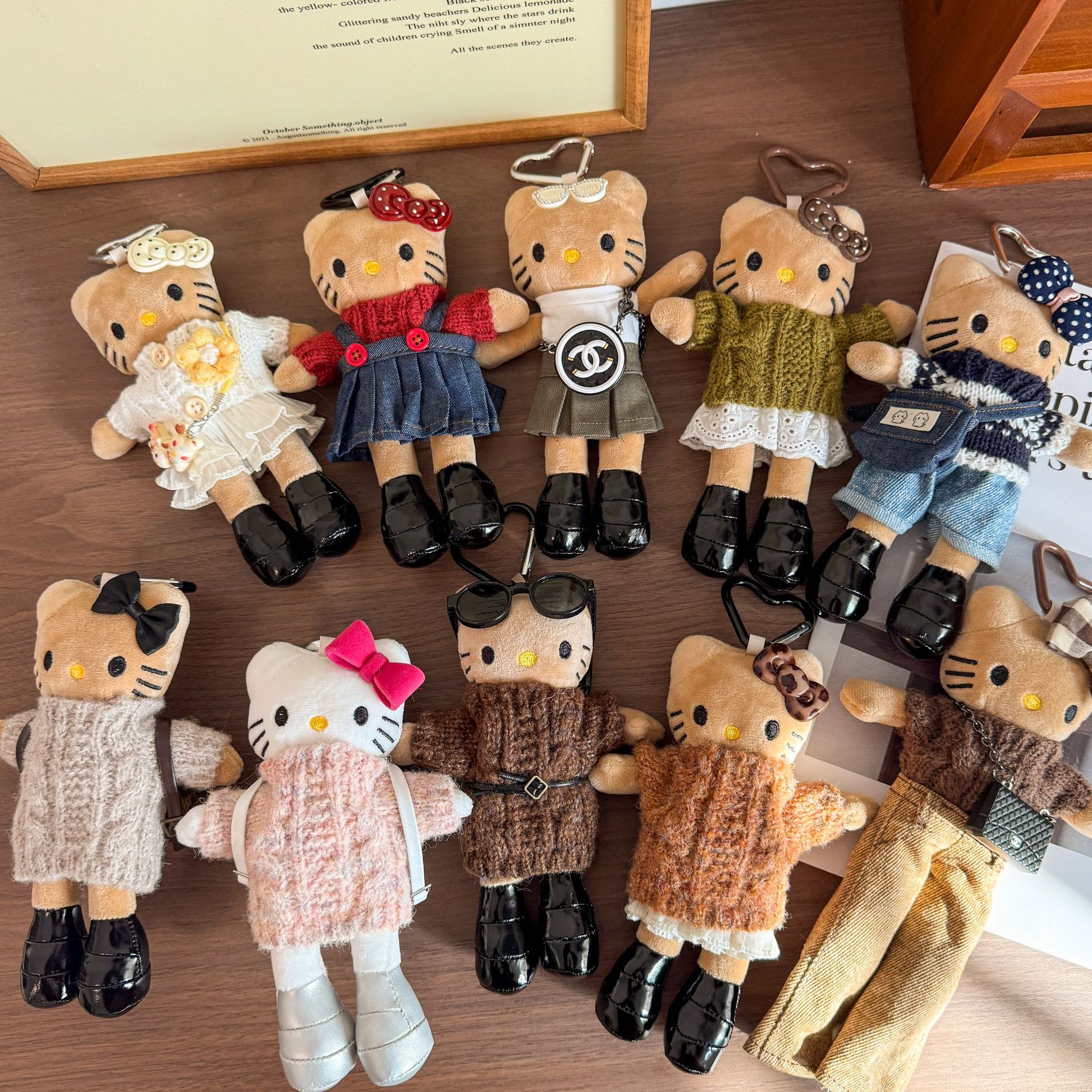 Привет, долгоногий кот кт, кошечка кэт, повесь на подарочный сертификат от милой плюшевой куклы