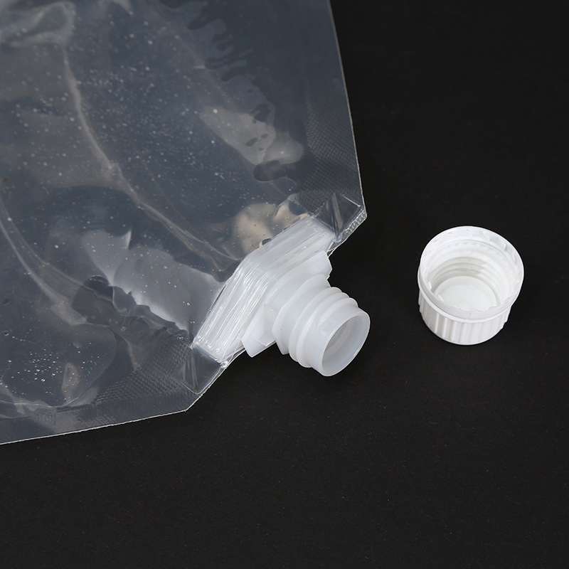 Wholesale of cross-border transparent wine repackaging spout bags, thickened takeout packaging soup bags, outdoor portable folding water storage bags Application Scenario