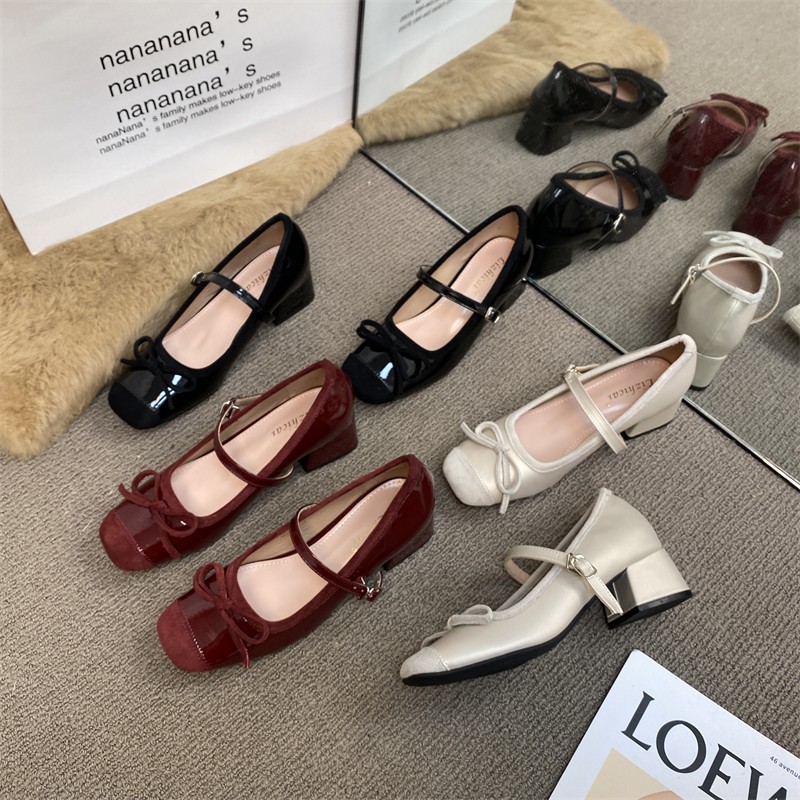 女式时装单鞋实物图