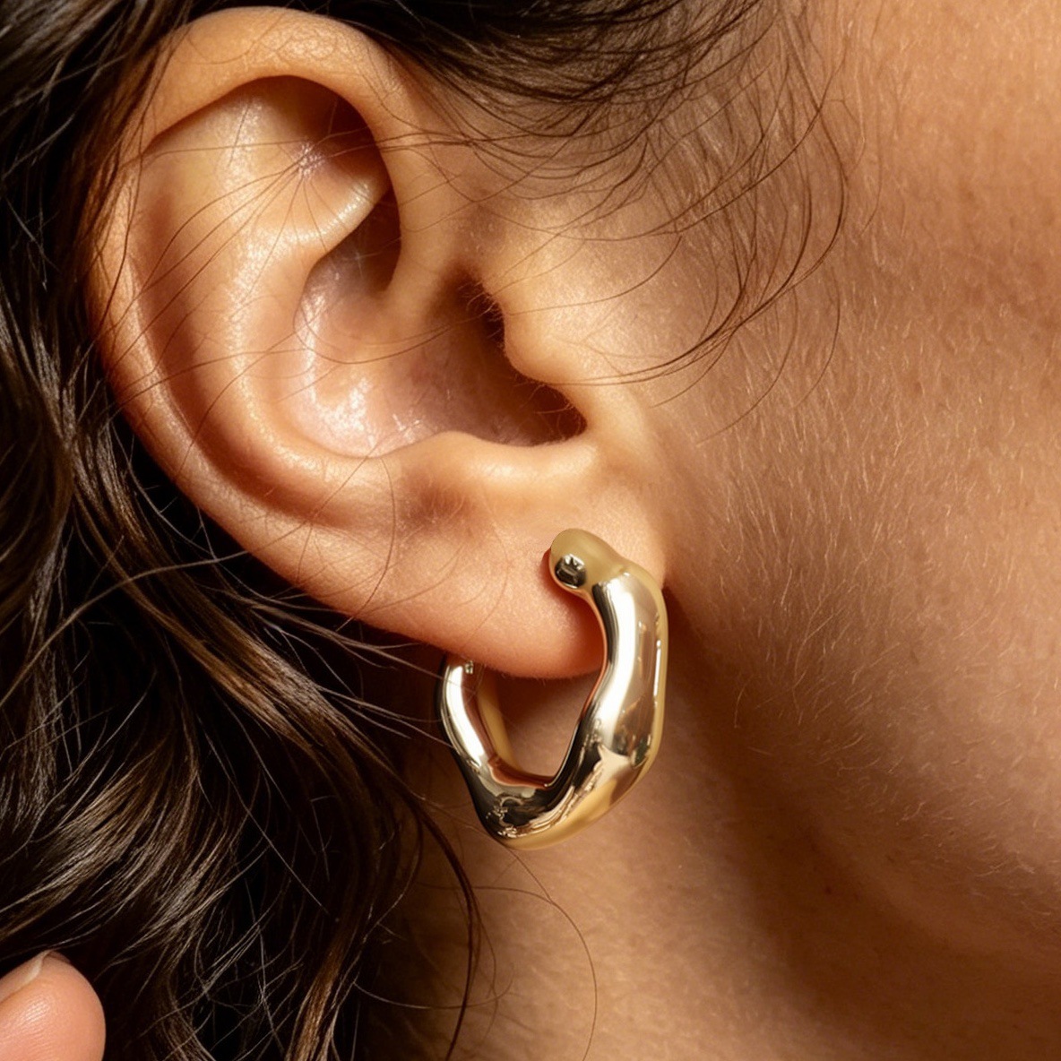 Cross-border 18K gold and copper plated ear studs, irregular C-ring, smooth surface, European and American bestsellers, high-end design Amazon accessories