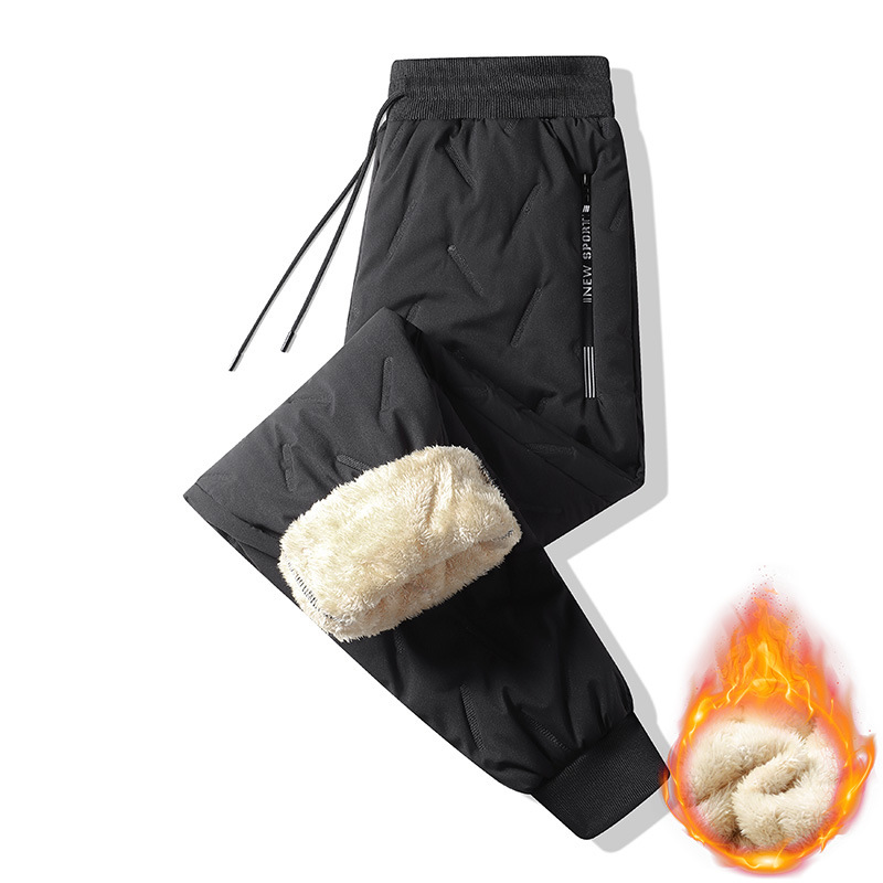 For men, it's better to wear loose-fitting and large-sized cotton pants in winter. They can wear loose straight-leg casual pants made of lambskin for warmth Application Scenario
