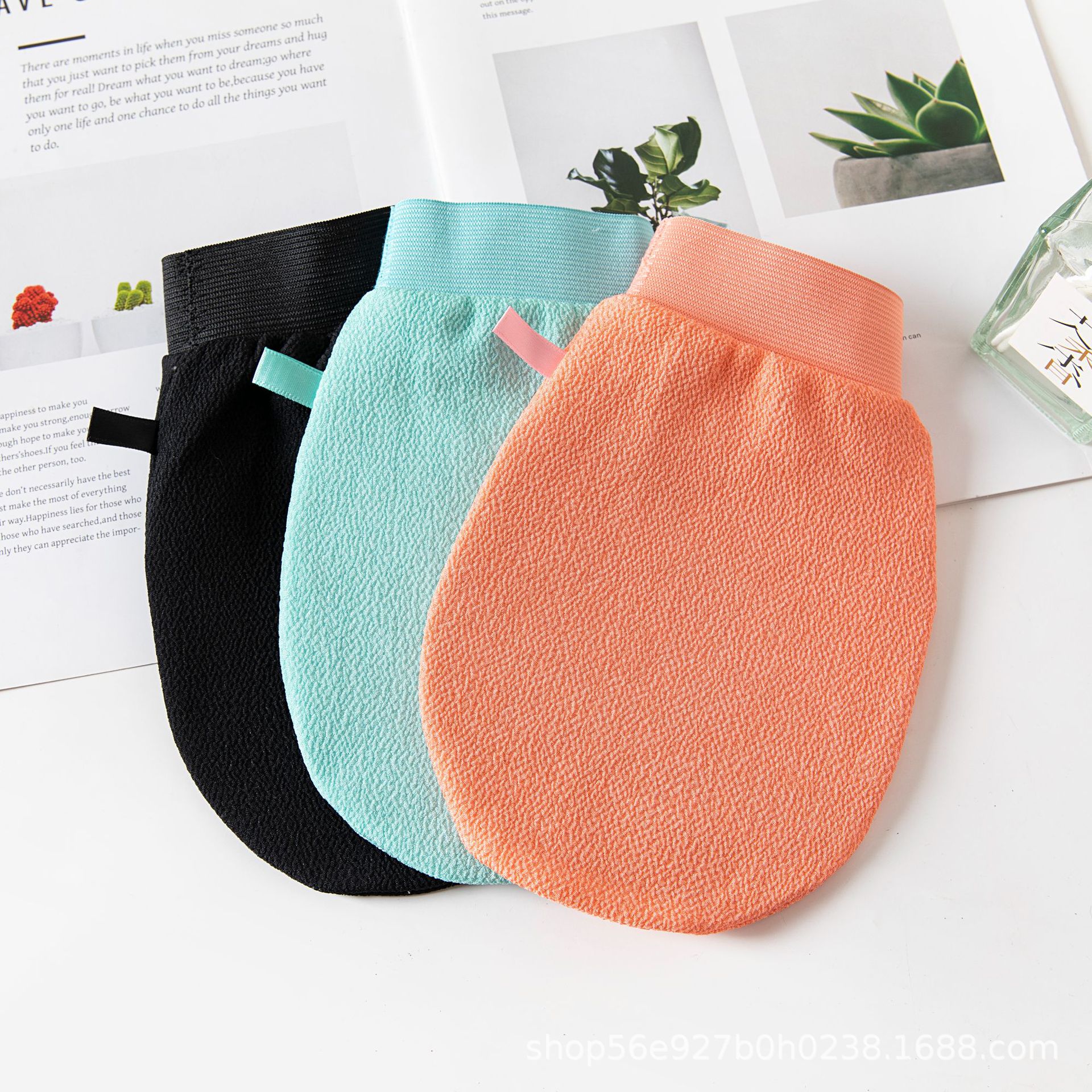 薄款搓澡手套强力搓泥细砂不疼去角质去死皮不伤皮肤搓背搓灰神器