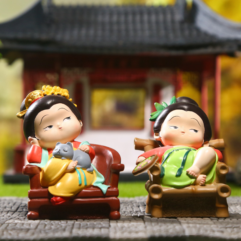 A seated Tang Dynasty lady ornament featuring plum blossoms, orchids, bamboo and chrysanthemums, a casual and cute table decoration, exquisite gift craftsmanship details Picture