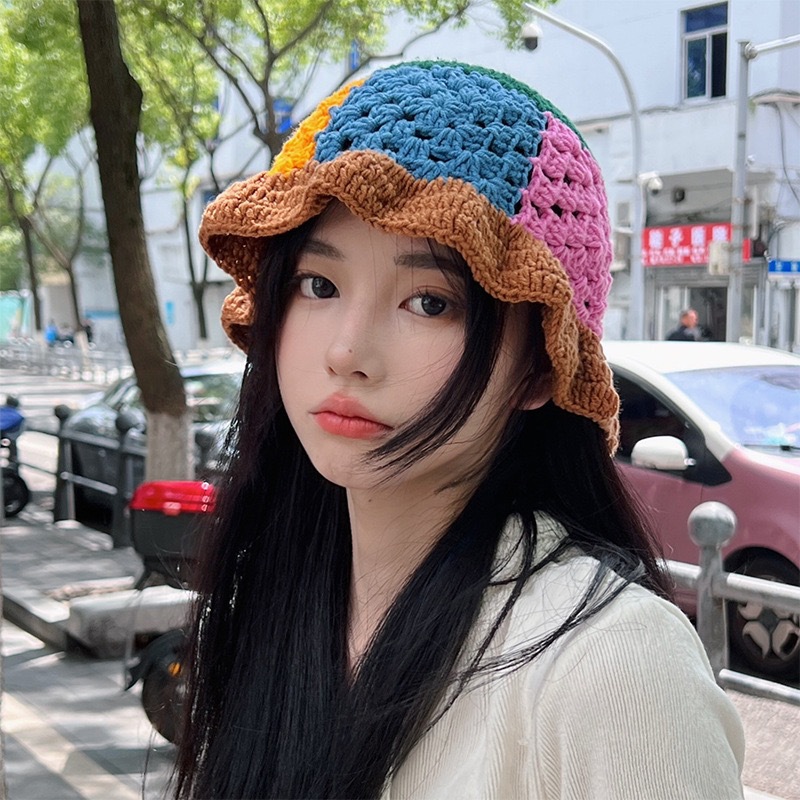 Autumn and winter handcrafted, versatile, retro color-blocked woolen knitted hat, hand-hooked woolen fisherman's hat, European and American style handcrafted hat