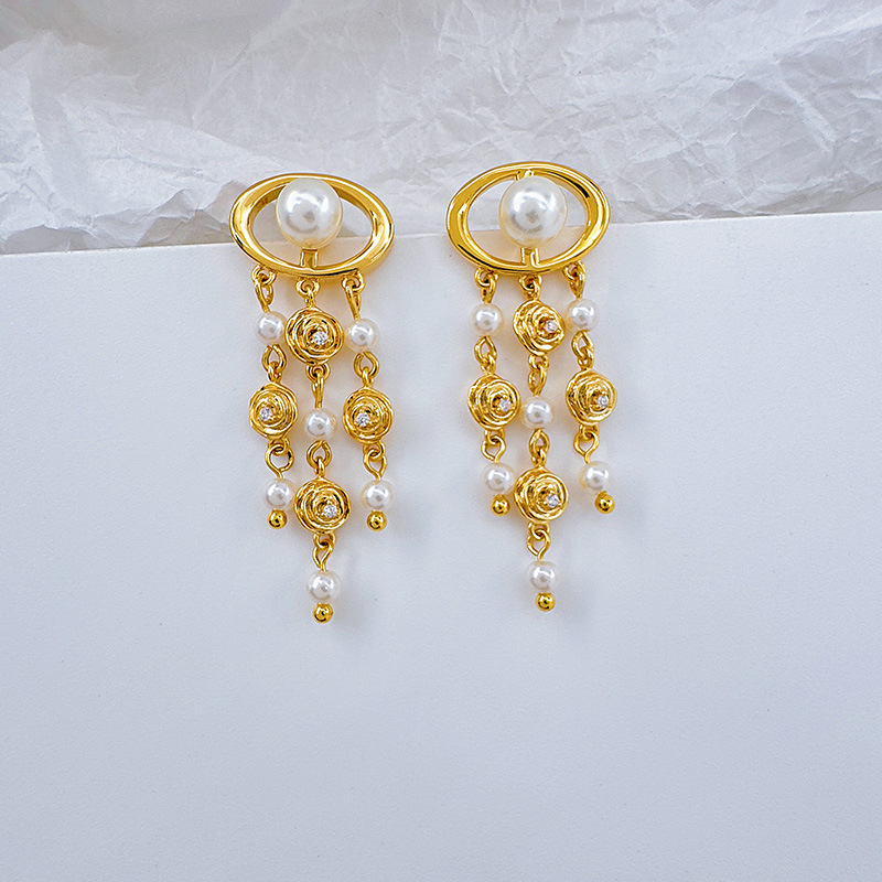 Nuevo estilo moda mujer pendientes calado rosa flor perlas pendientes premium sentido borlas magos luz accesorios de oído de lujo Application Scenario