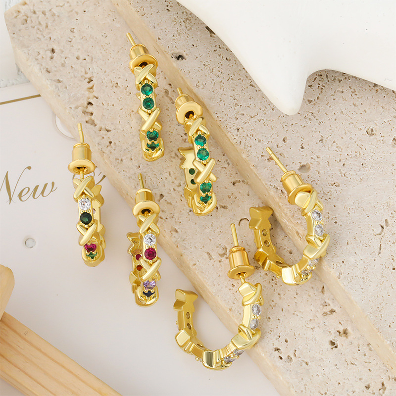 High-end, cold and light luxury style zircon earrings, trendy full-diamond niche stud earrings, design sense and temperament, cross-border bestseller earrings Application Scenario