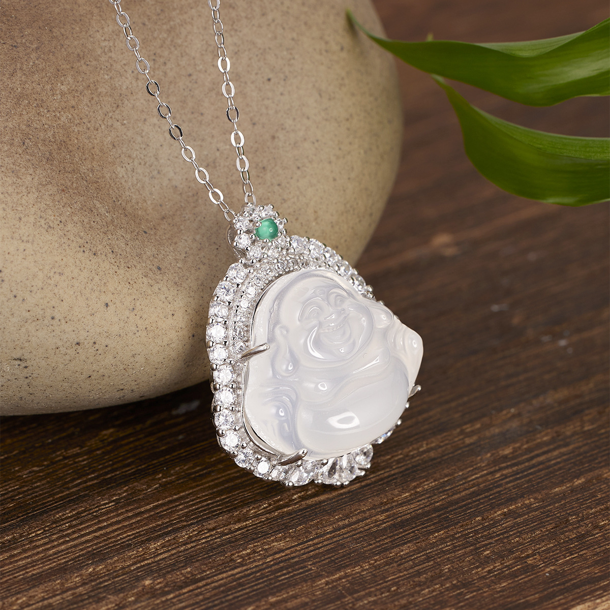 New Chinese-style chalcedony large-bellied Buddha pendant necklace, ethnic style high ice chalcedony Buddha neck pendant Application Scenario