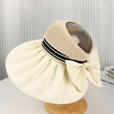This large brim black rubber sun protection hat is foldable for women. It features an open-top bow to cover the face and imitate ultraviolet rays. It is versatile for outings and vacations