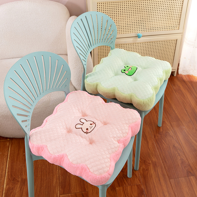 新款冰丝坐垫靠枕家居飘窗蒲团屁垫卡通设计可爱减少关节压力屁垫