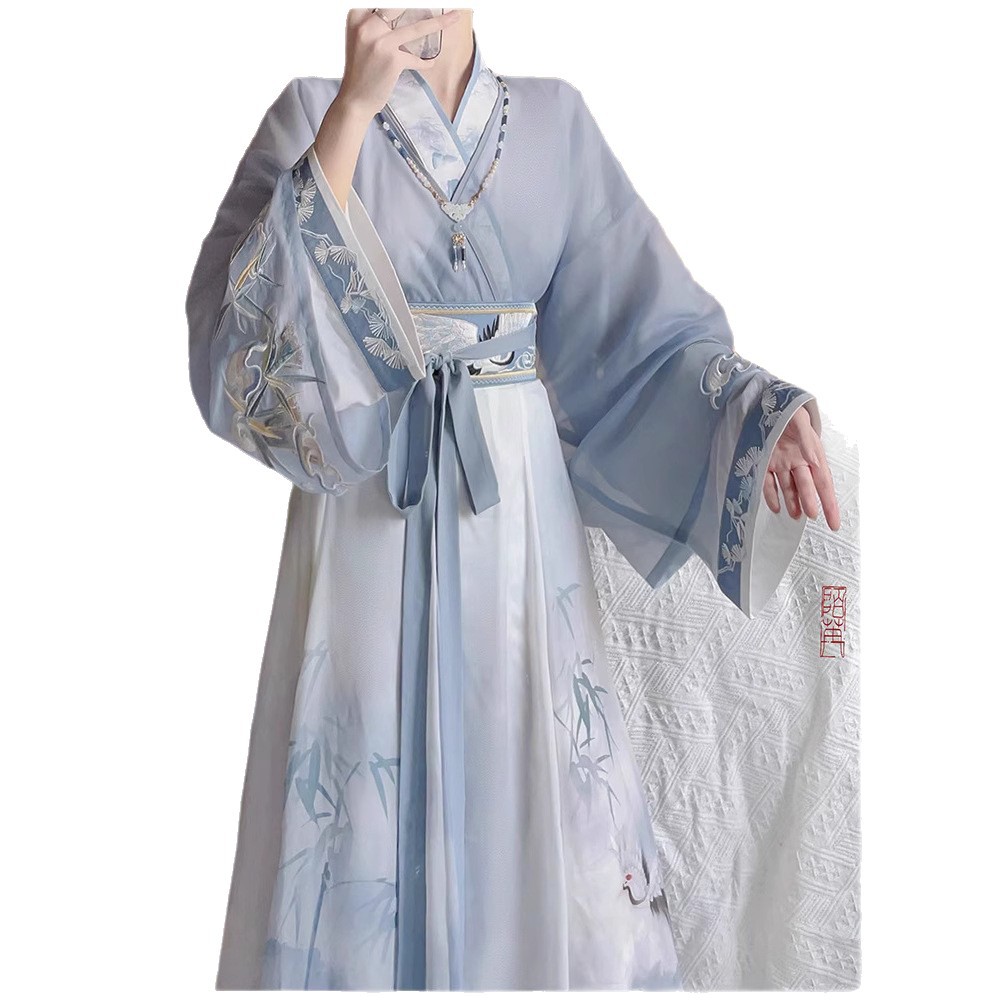 A summer Chinese-style and chivalrous set of women's Hanfu with a cross-collar collar Item Picture