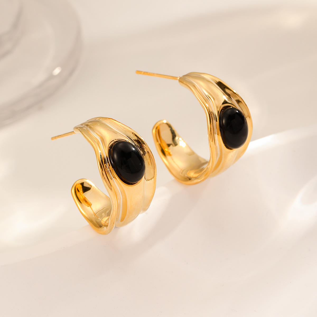 Nasha European and American cross-border copper plated 18K real gold inlaid tiger's eye stone C-shaped opening stud earrings for women, European and American plain ring Specification image