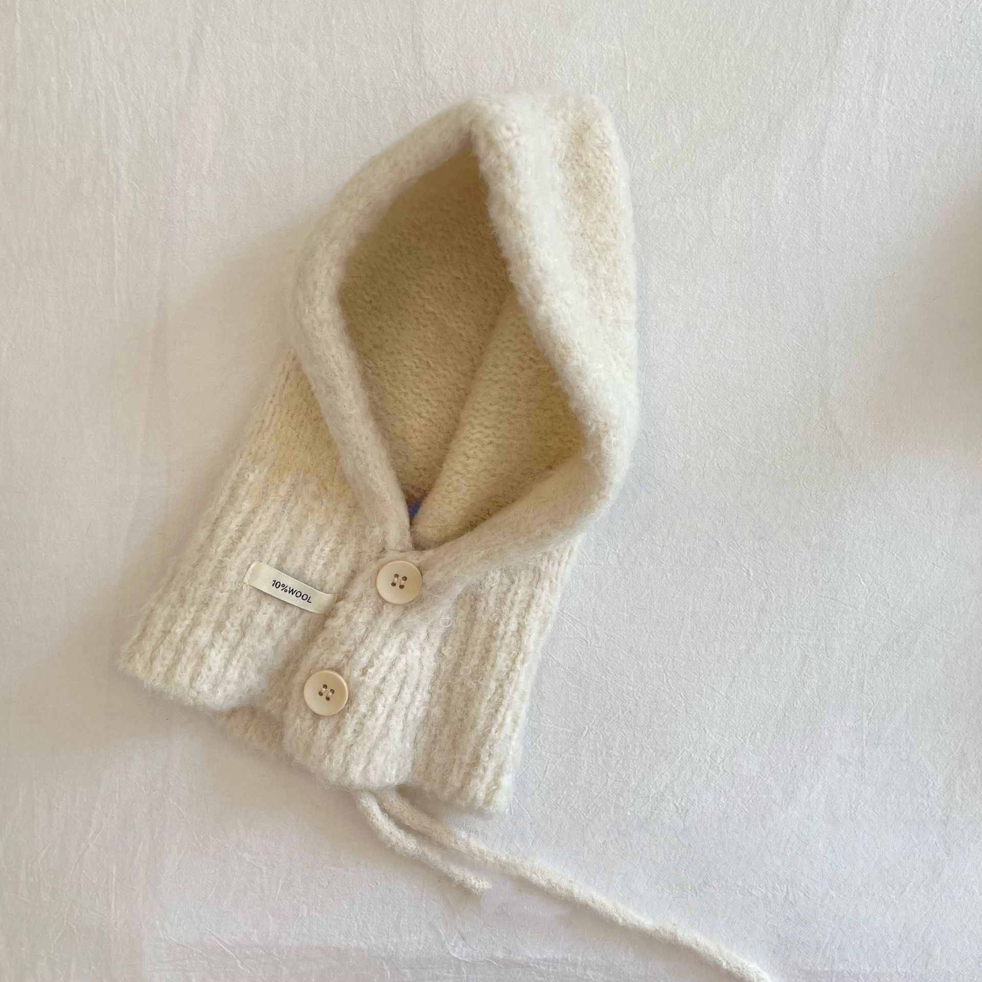 The new plush knitted hat for women in autumn and winter 2025 is a warm and ear-protecting striped Korean style that is versatile and can make the face look smaller details Picture