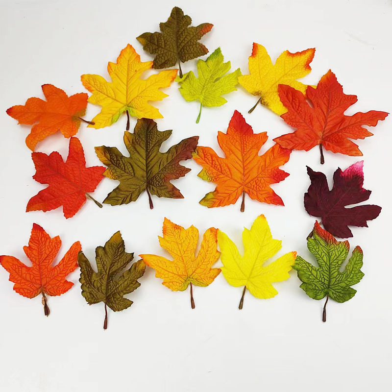 亚马逊爆款单片仿真秋色枫叶树叶场景布置万圣节装饰摄影道具