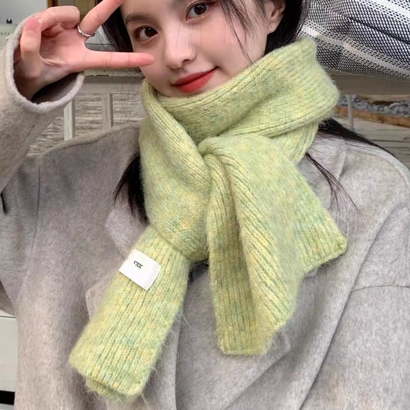 One-piece consignment, high-end Korean-style new versatile and warm solid-color knitted scarf with wool in yellow and green, cute little scarf for women's street stall wholesale