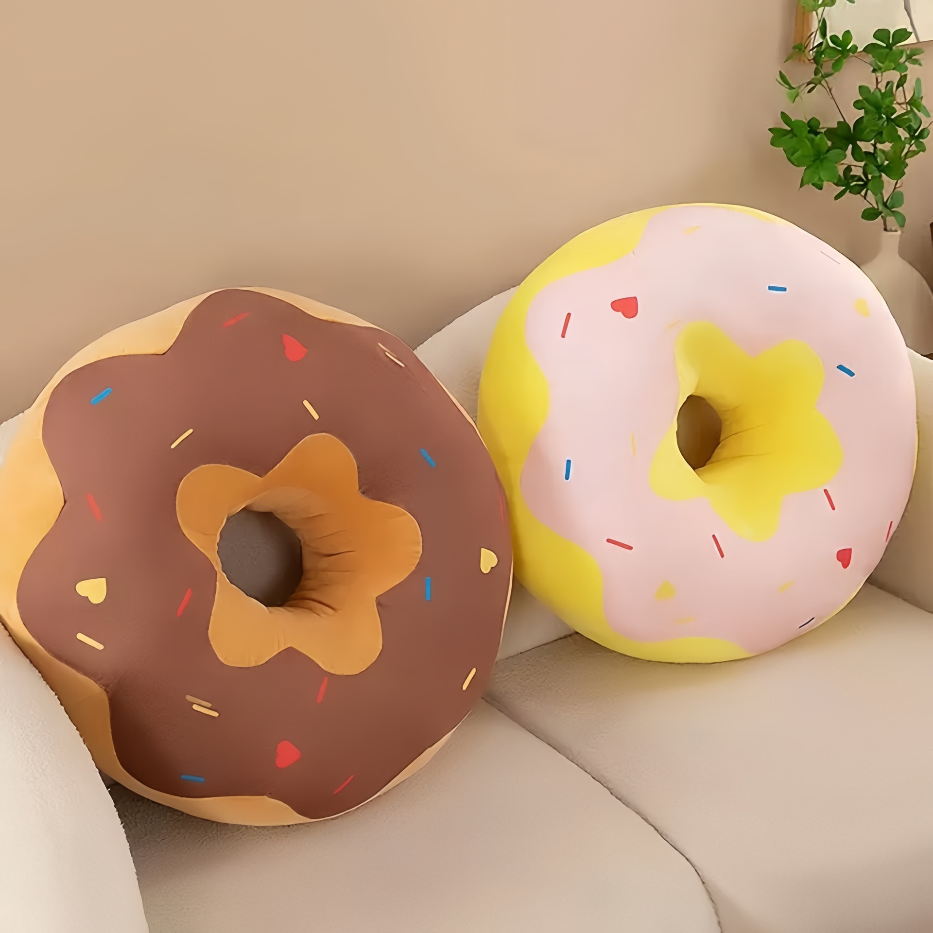 Realistic InS-style creative doughnut cushion, cute and comfortable sofa, tatami casual cushion, office backrest Application Scenario
