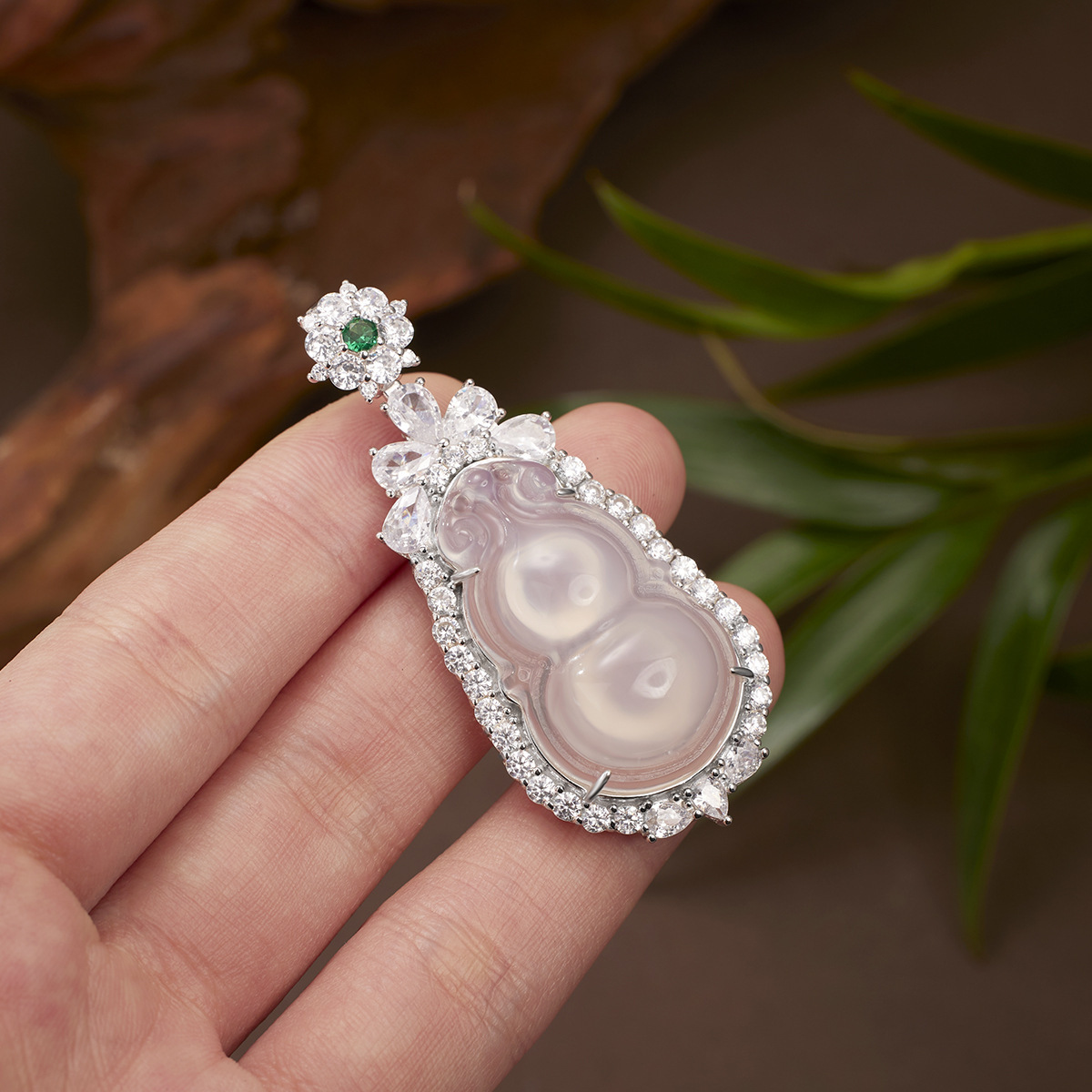 S925 pure silver New Chinese-style high ice transparent white chalcedony gourd pendant, jade collarbone chain pendant and jewelry manufacturer wholesale Specification drawing
