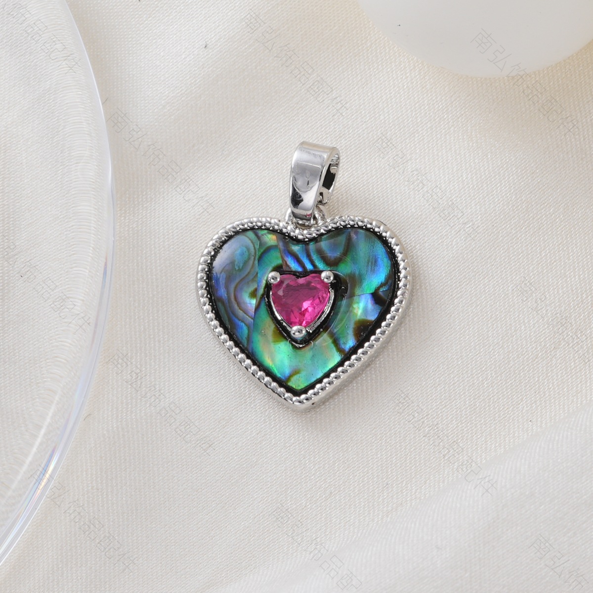 Copper-plated 18k gold color retention, zirconium-inlaid abalone, shell heart, oil-dripping pendant, bracelet, necklace clasp, DIY accessory details Picture