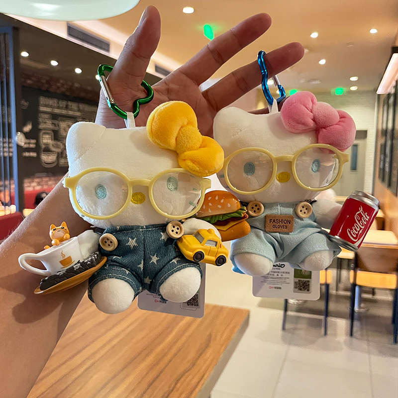 Authentic Kitty cat doll bag pendant decoration cartoon cute kt keychain hellokitty small pendant