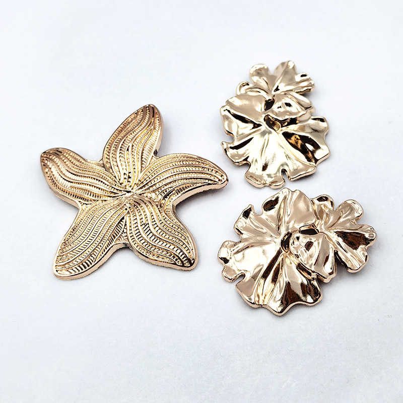 New European and American alloy chest connection buckle fashion underwear swimsuit decorative pin Irregular alloy combination Application Scenario
