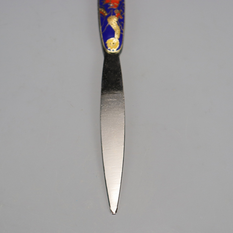 Beijing Cloisonne vintage goods are being exported back to the cultural and recreational collection market. Large flower-and-bird letter openers made of copper body mechanism enamel Specification image