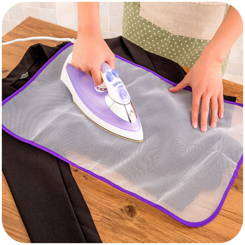 Mesh ironing pad, ironing pad, heat insulation pad, ironing mesh, ironing board, household protection, protective ironing pad Application Scenario