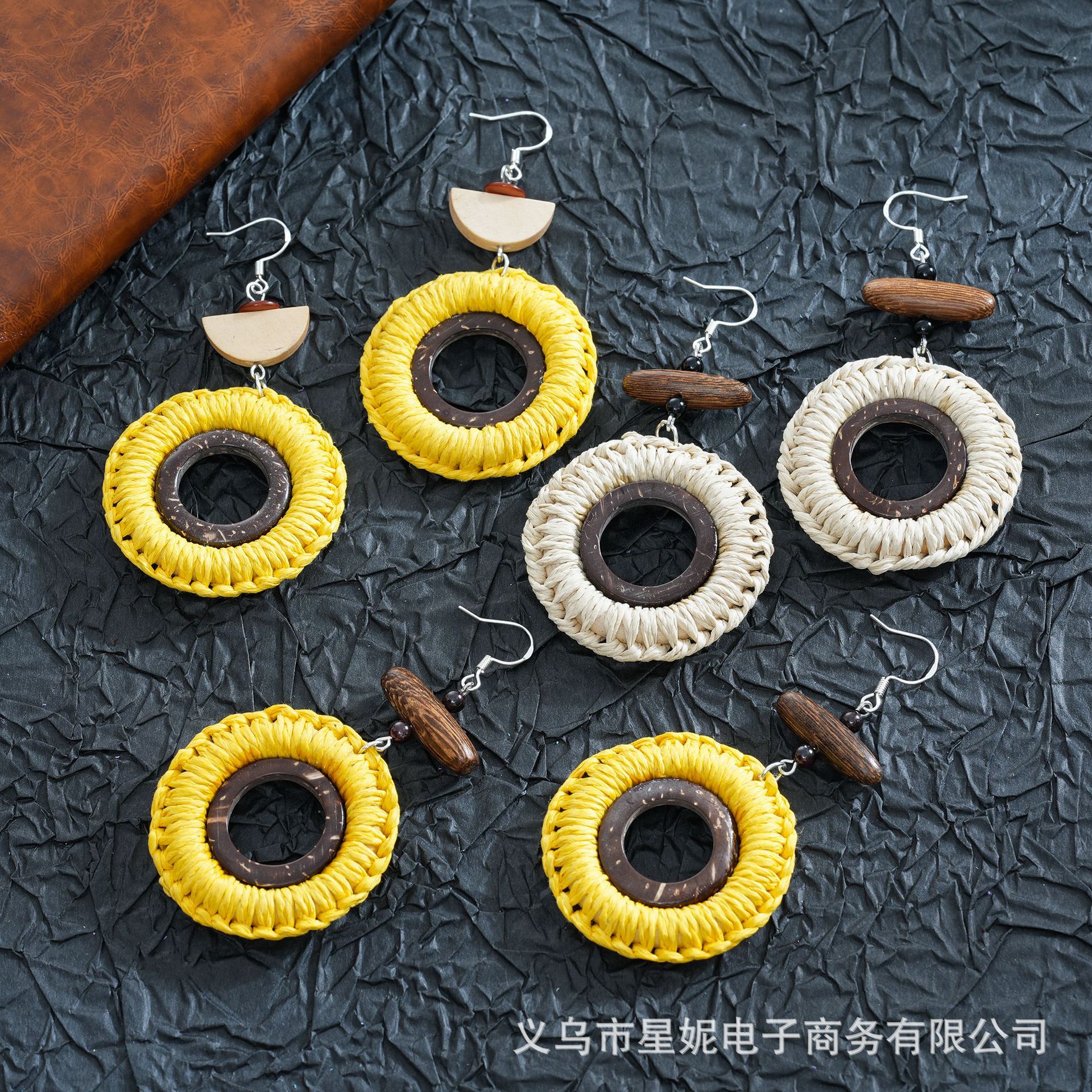 New best-selling Bohemian vacation style forest-themed grass and rattan woven handcrafted earrings, high-end retro ethnic style earrings details Picture